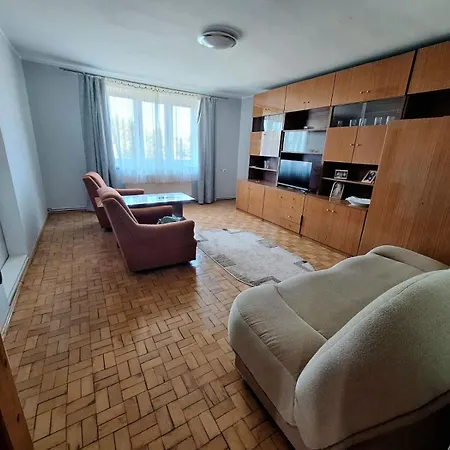 Pracownicze 1 Maja * Brzeg Dolny